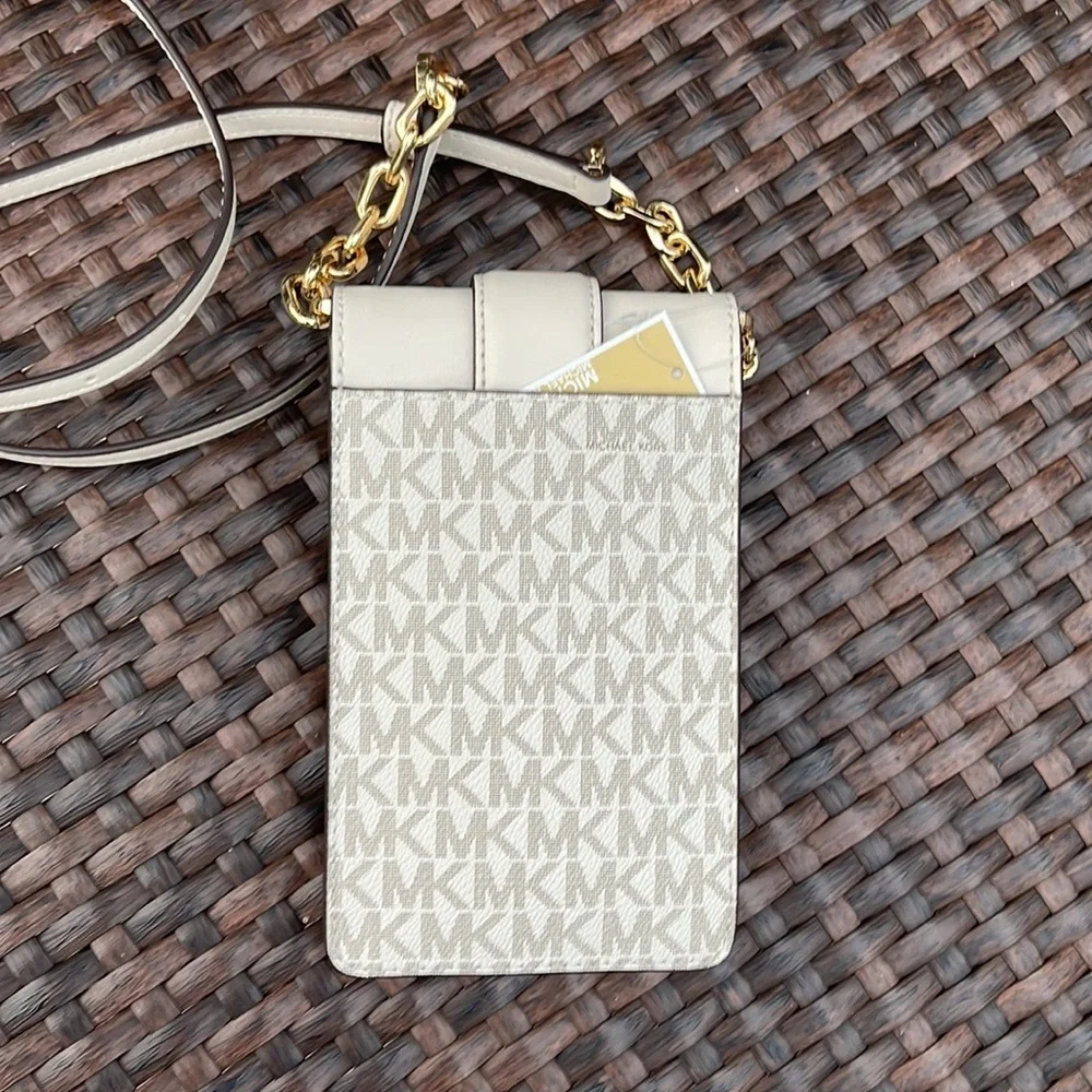 Michael Kors Carmen Small Logo Smartphone Crossbody Bag
Light Cream Multi - Picture 7 of 16